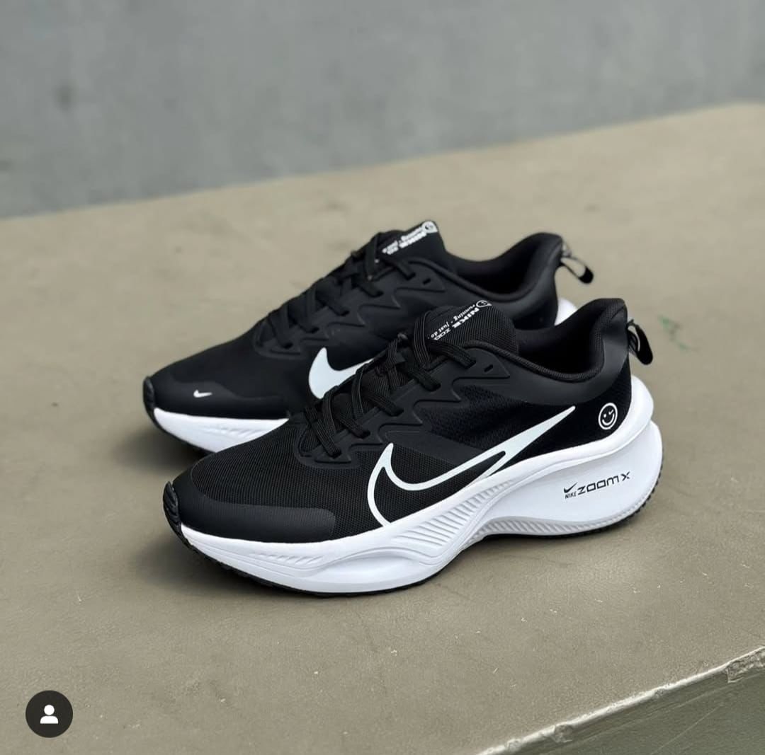 Nike Zoom X Smiley