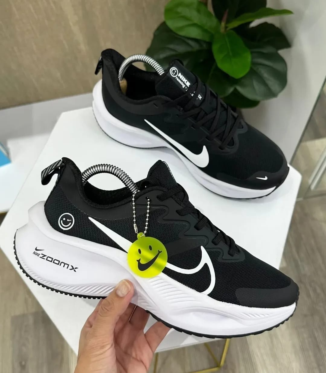 Nike Zoom X Smiley