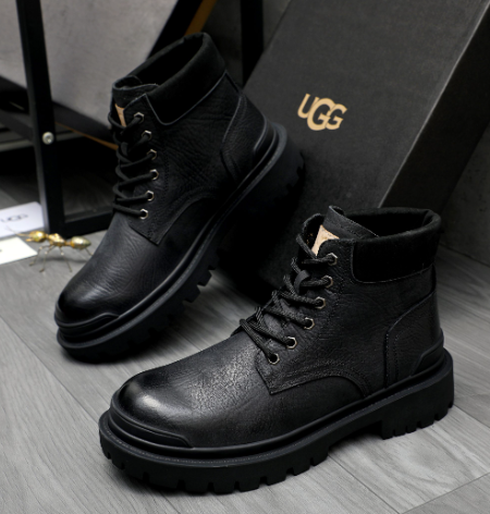 UGG Men's Black Leather Lace-Up Ankle Boot
