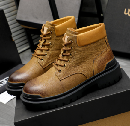 UGG Men's Tan Leather Shearling-Lined Lace-Up Boot