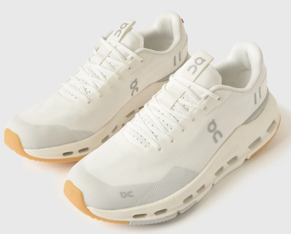On Running Women's Cloudnova Form 2 | Everyday Lifestyle Sneaker