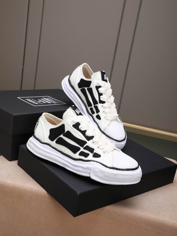 Amiri x Maison Mihara Yasuhiro Low-Top Sneaker – White / Black