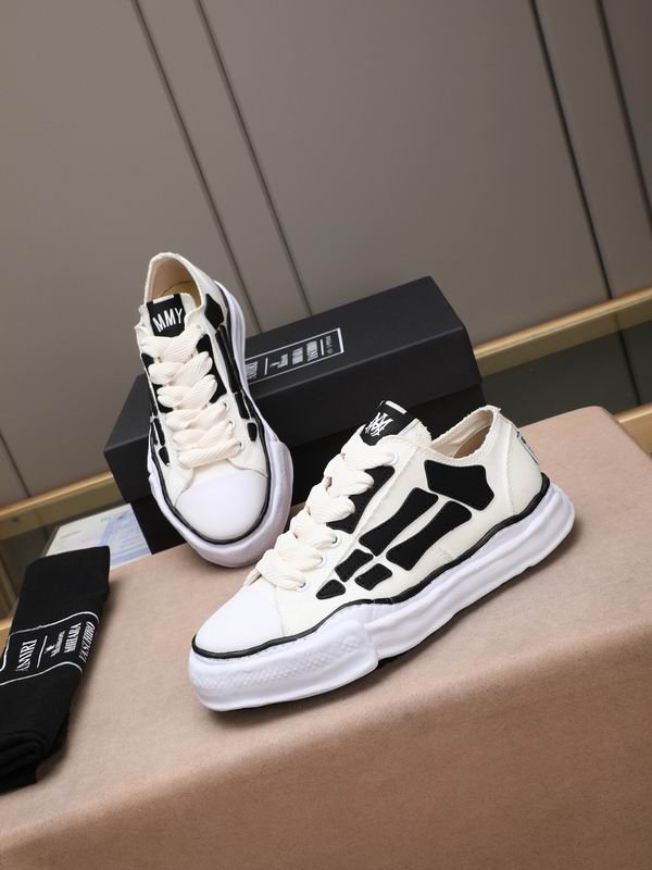 Amiri x Maison Mihara Yasuhiro Low-Top Sneaker – White / Black