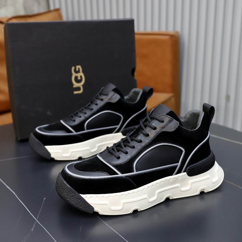 Men's Black Leather & Suede Low-Top Chunky Runner Sneaker