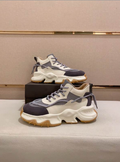 Men's Grey & Cream Runner Sneaker with Gum Sole
