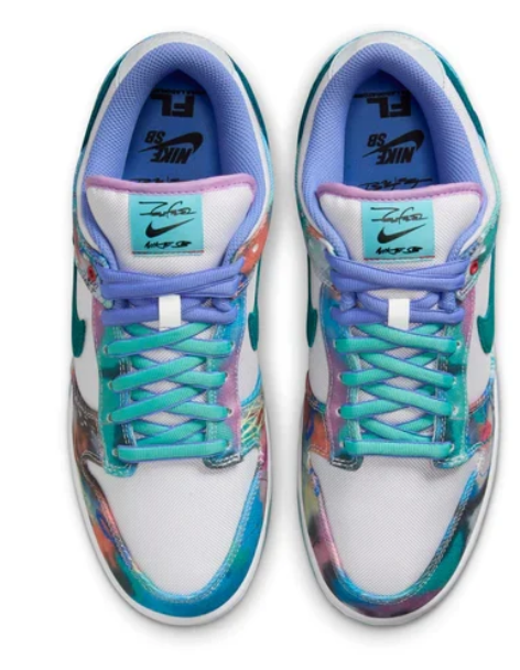 Nike SB Dunk Low x Futura Laboratories 'Bleached Aqua' | HF6061-400
