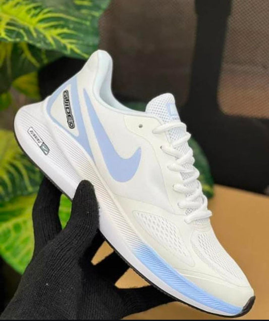 Nike GUIDE  E 10