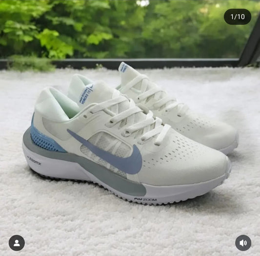 Nike Zoom Vomero 15
