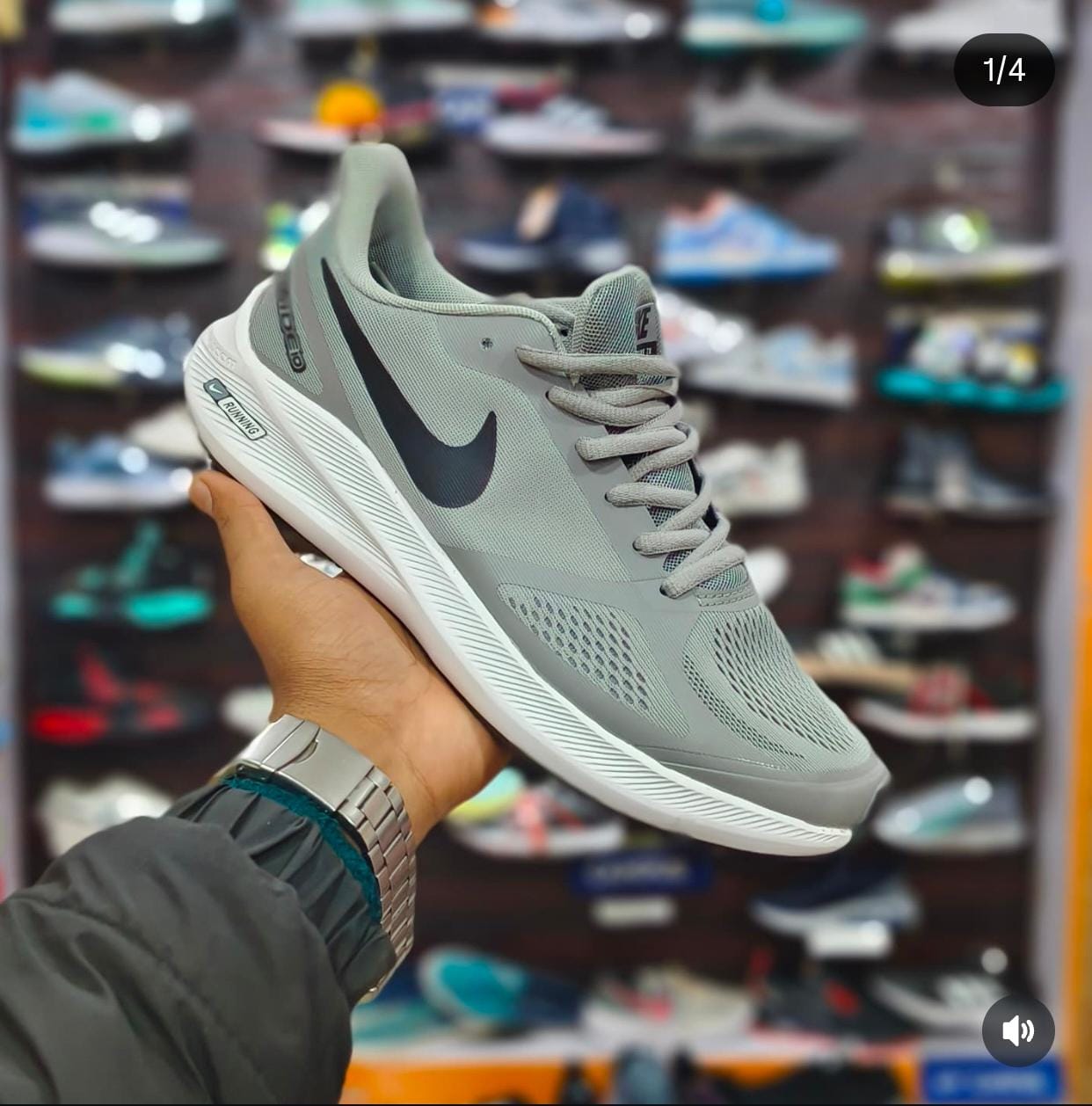 Nike GUIDE  E 10